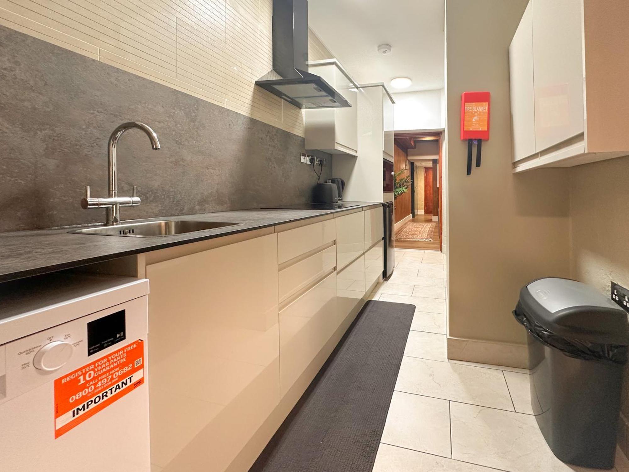 Apartment Spacious 2 Bedroom Flat Near Hyde Park By Beiroom *