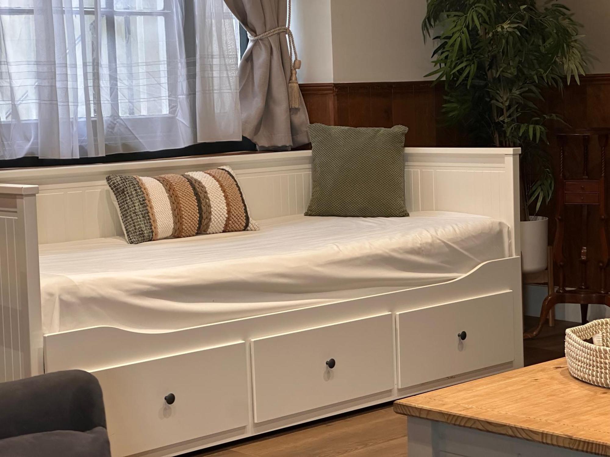 Spacious 2 Bedroom Flat Near Hyde Park By Beiroom